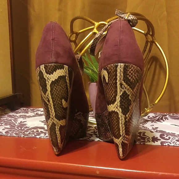 Beautiful Wedge - Picture 4 of 6